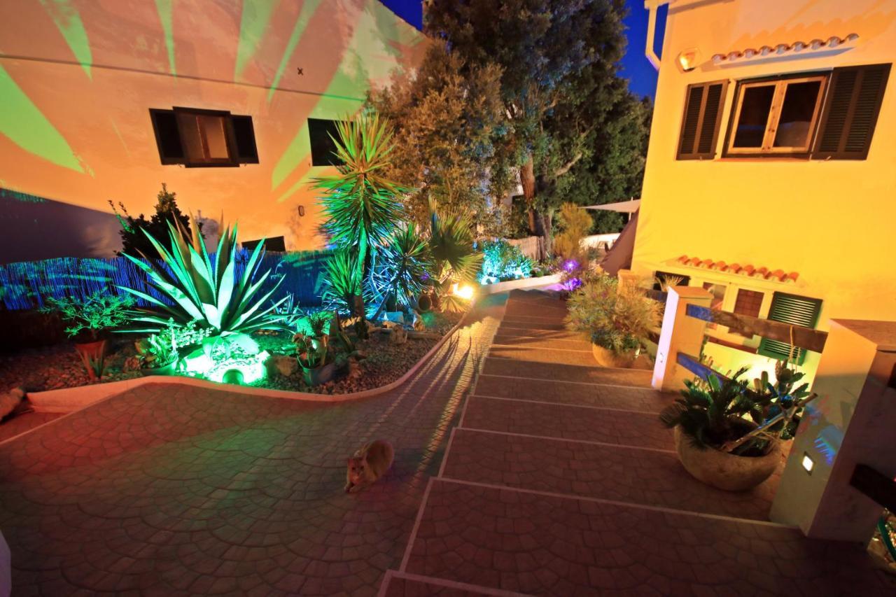 wunderschönes kleines Apartment für 2 Personen mit idylischen Blick ins Grüne Cala Galdana  Exterior foto